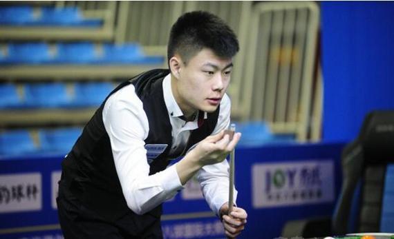 刘圣书在后 刘圣书在后